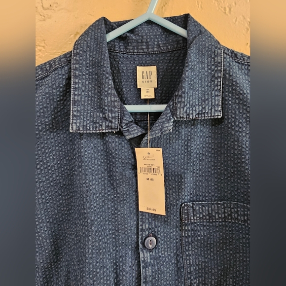 NWT Gap Kids Textured Blue Button Down Shirt with Pocket Size 8 - Picture 5 of 11